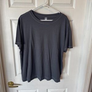 Old Navy Dark Gray Short Sleeve Tee
